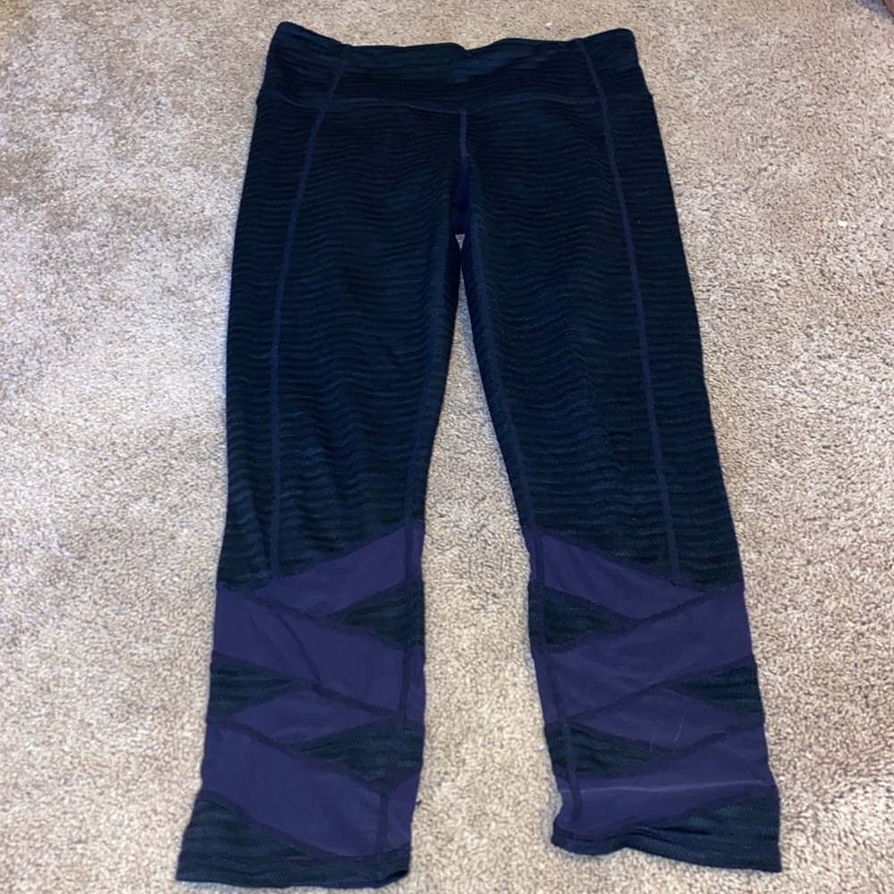 Athleta navy blue cropped mesh leggings